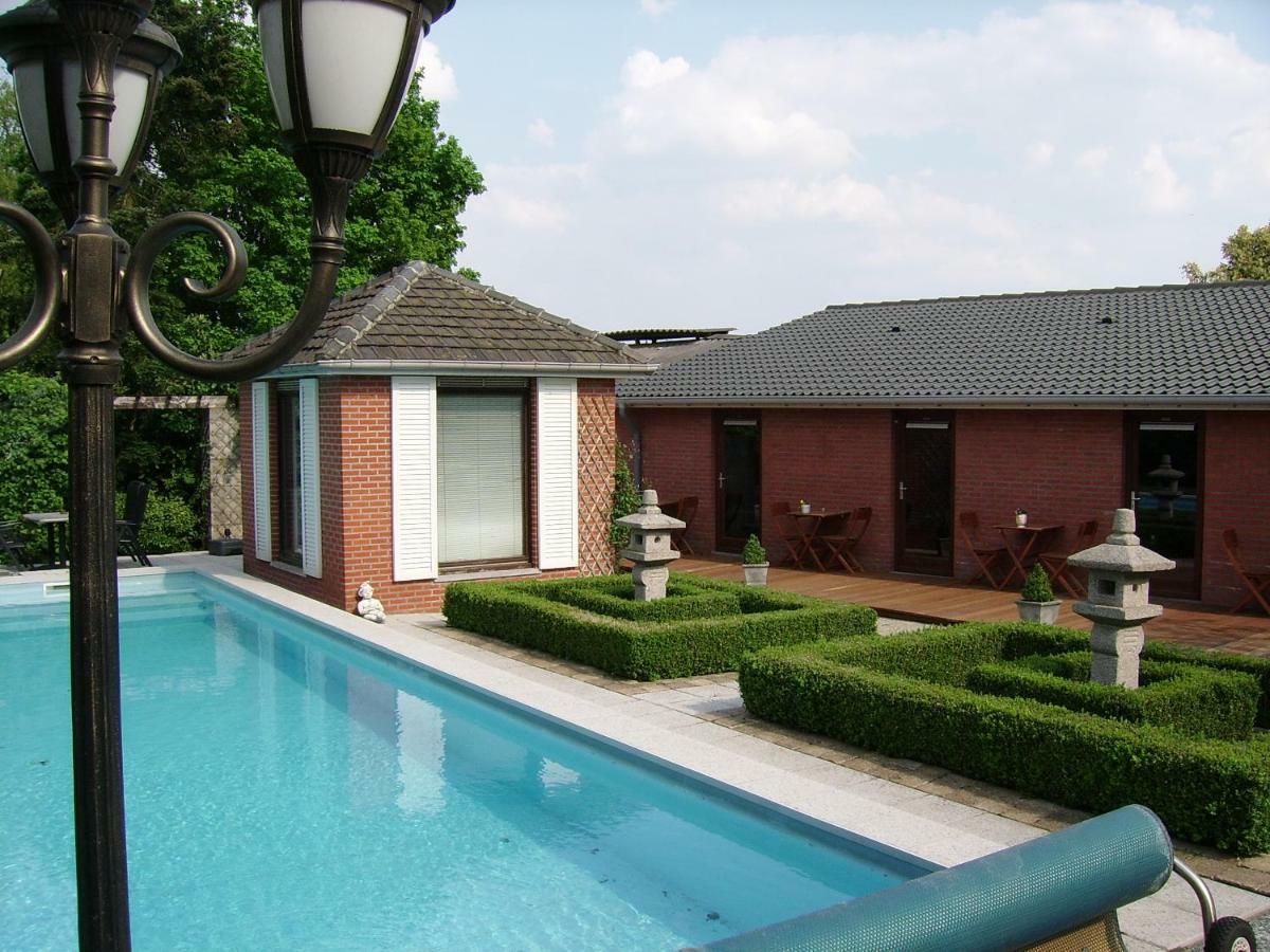 Het Schalks Genot Bed & Breakfast Poppel ภายนอก รูปภาพ